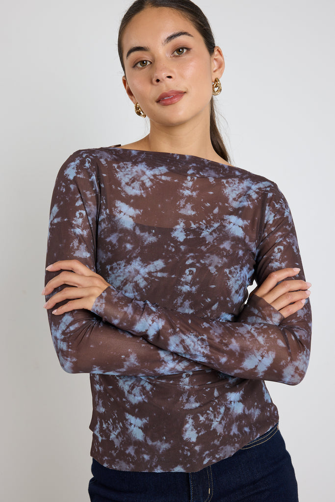 Latte Flounce Tee, Brown/Pink Tie Dye