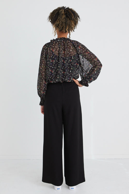 Jade Black Meadow Floral Shirred Ls Blouse WW Top Ivy + Jack   