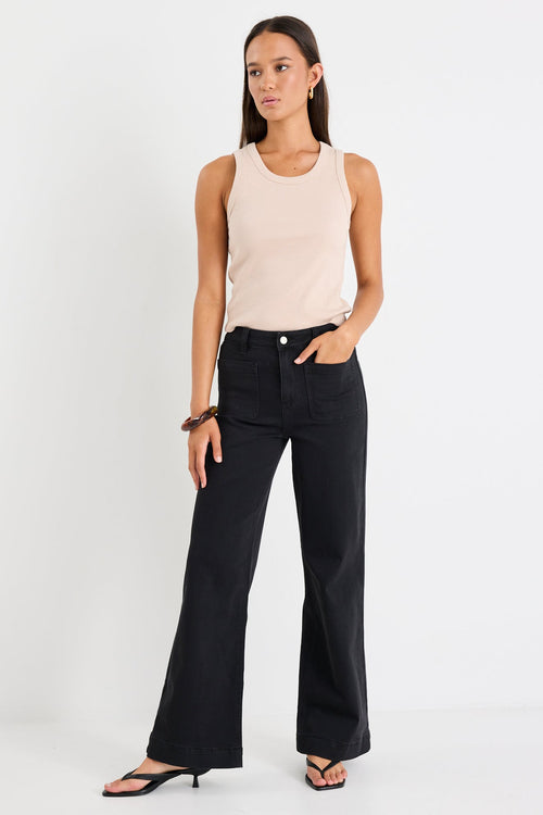 Woman wearing a zoey black jean