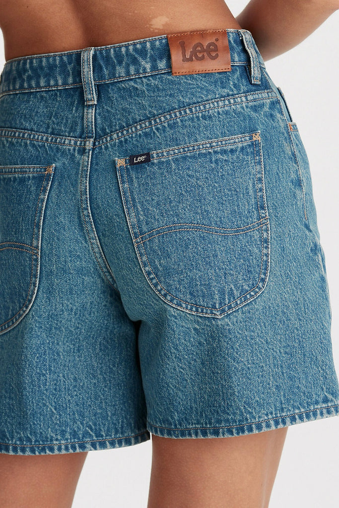 Shop Indigo Pool Denim Mid Relaxed Short | Flo & Frankie