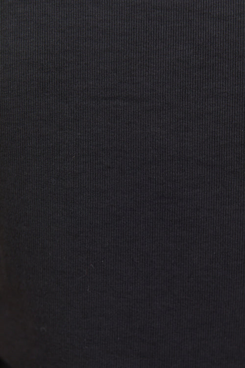Solid black color swatch
