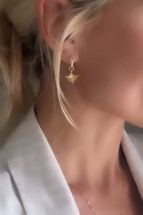 gold earrings