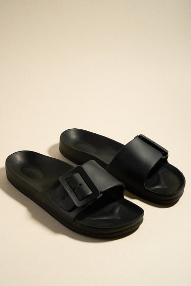 Cool Black Single Buckle Slides