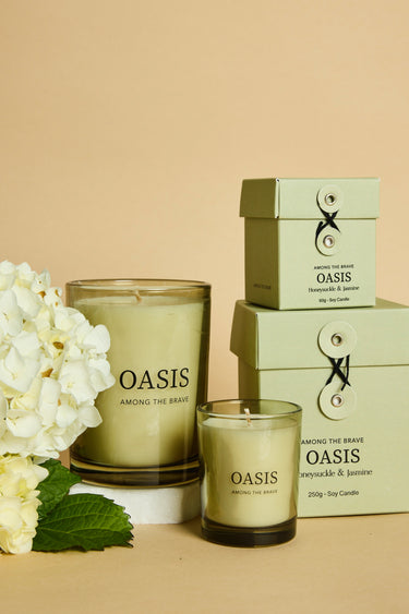 Oasis Honeysuckle Jasmine 250g Soy Candle